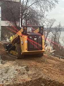 Chargeur frontal compact avancé pour modèle 275 avec moteur diesel et hydraulique KYB - Product Image 5