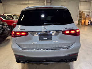 NUEVO Mercedes-Benz GLS AMG GLS 63 4MATIC 4dr SUV 2024: Lujo y Innovación - Product Image 6