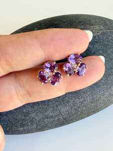 Petites boucles d'oreilles clous en argent sterling 925, motif floral, améthyste violette, pierre de naissance de février, bijou cadeau - Product Image 3