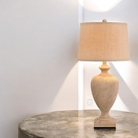 Lámpara de mesa de madera de diseño moderno con pantalla de tela blanca y la mejor calidad utilizada para la Decoración de mesa del hotel y el hogar