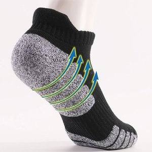 ถุงเท้าข้อสั้นระบายอากาศดี 10/20/30/40/50 คู่ สำหรับผู้ชาย ป้องกันกลิ่นอับ ซับเหงื่อ สวมใส่สบาย เหมาะสำหรับฤดูร้อน - Product Image 5