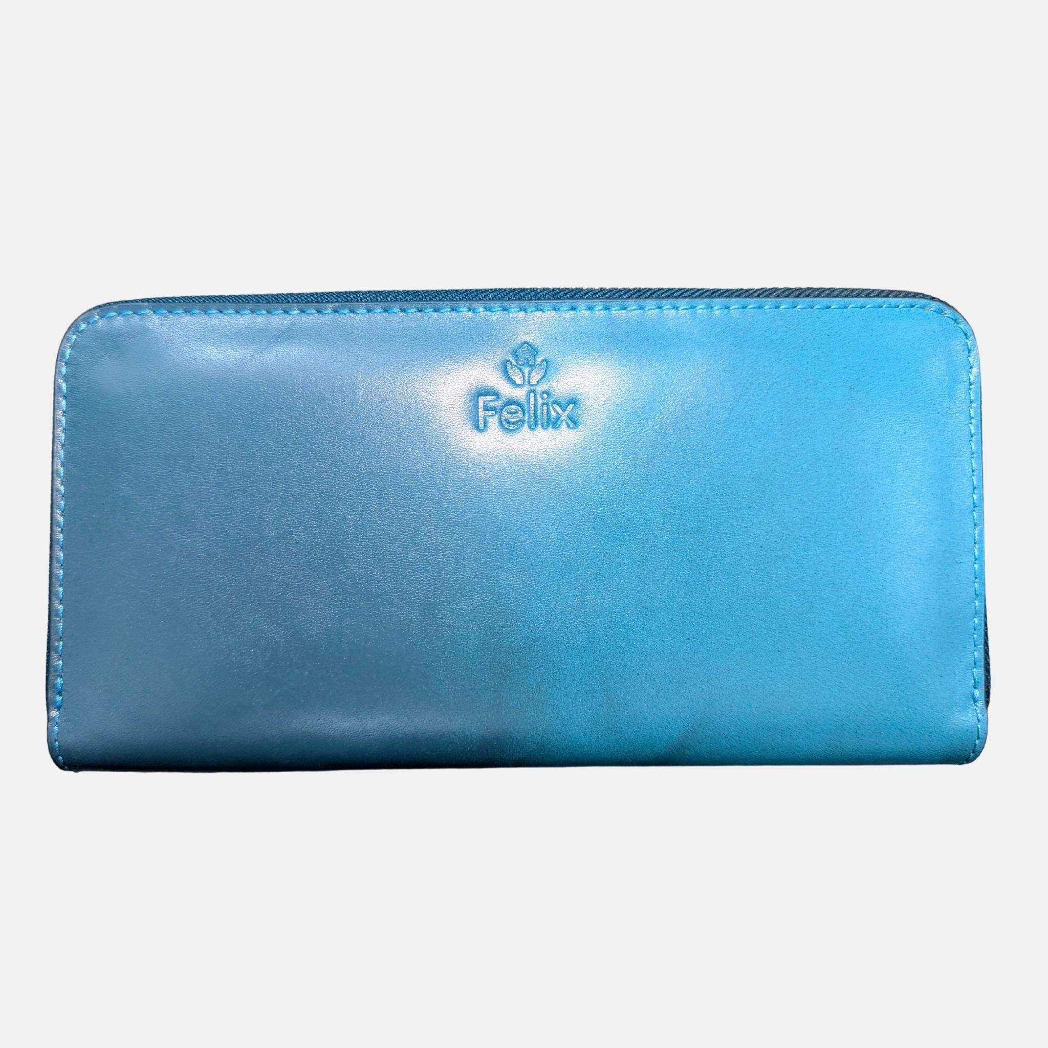 สีน้ำเงิน