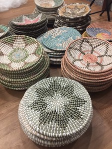 99 Gold Data Handmade Seagrass <b>Hanging</b> Plate Vietnam Origin Natural Woven Wall <b>Basket</b> Perfect for Hotel and Home - Product Image 4