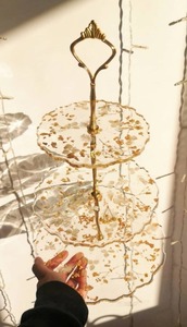 Soporte para pasteles de resina epoxi de calidad superior, duradero y elegante para pasteles, cupcakes y pasteles disponibles a un precio asequible - Product Image 2