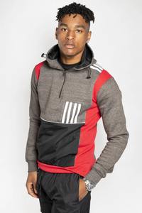 Conjunto personalizado de sudaderas con capucha y pantalones cortos para hombre, proveedor OEM, trajes ligeros y cómodos de verano para la moda urbana - Product Image 3