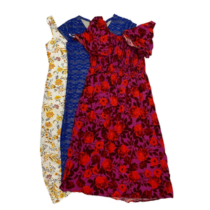 Ropa usada Vestidos usados Vestidos mixtos de mujer Vestidos de seda polivinílica y algodón Estilos y colores mixtos - Product Image 1