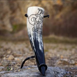 Soporte de cuerno para beber vikingo tallado antiguo pulido de la mejor calidad exquisito diseño de animales religiosos exportación directa artesanías naturales - Product Image 2