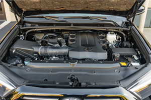 LISTO PARA CONDUCIR - USADO, VOLANTE A LA IZQUIERDA |   CONDUCCIÓN DERECHA |   TOYOTA 4RUNNER TRD OFF-ROAD PREMIUM 4X4 2023 - Product Image 5