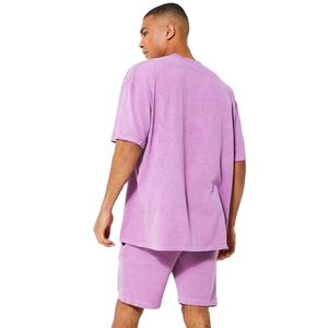 Ensemble T-shirts et shorts élégants pour hommes – Survêtement personnalisé streetwear, idéal pour la gym et le fitness – Collection été pour hommes avec personnalisation - Product Image 6