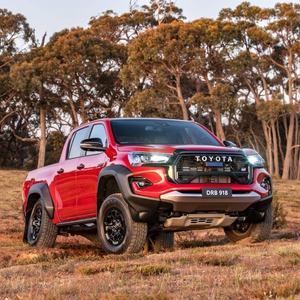 Camioneta Híbrida GR Sport Versión Europea 2024-2025, 48V, 2.8T, 4x4, Automática, Color Oscuro, Alemana, R17, Motor Izquierdo, Disponible para Venta, Cuero - Product Image 1