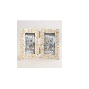 Aaliyan Impex tradicional grabado madre perla incrustaciones marco de fotos hecho a mano superior hecho a mano 4x6 familia de Metal acrílico personalizado - Product Image 2