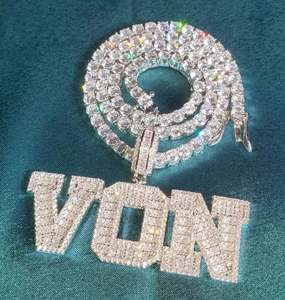 Personnalisé Glacé Varsity Initiale Nom Hip Hop Classique Bling-Bling Style Garçons Filles Diamant Mode Pendentifs Alliage Pendentifs Charmes - Product Image 3