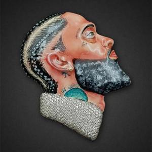 Fournisseur en gros de pendentifs en émail personnalisés 3D de rappeur, glacés, personnalisés, en moissanite, en acier inoxydable plaqué rhodium, disponibles pour l'exportation - Product Image 2