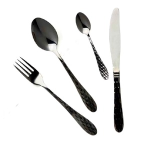 Juego de 5 cubiertos de acero inoxidable, ideal para cocina, mesa, café, uso doméstico, cubiertos chapados en color plateado, diseño martillado, mango negro - Product Image 2