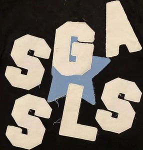 Logotipo personalizado letra desgastada apliques parche bordado Streetwear hombres algodón camisetas Boxy bordado camiseta para hombres - Product Image 4