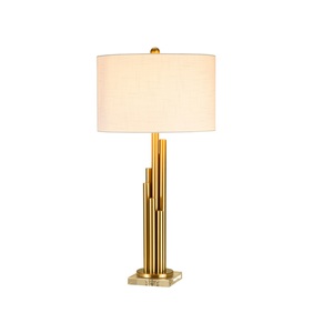Nordique Moderne Hôtel Chambre Chevet LED Lampe De Table Résidentiel Éclairage Décoratif Corail Lampe De Table Creative Lampe De Table - Product Image 2