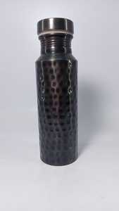 Botella de agua de cobre personalizada más vendida Artesanía natural hecha de cobre 100% cobre disponible en 950 ML de capacidad - Product Image 5