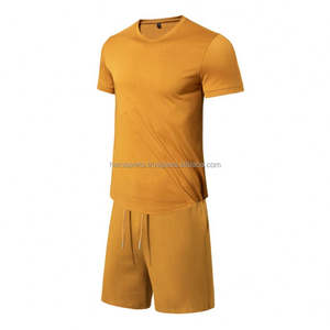 Ensemble de vêtements de sport pour hommes en deux pièces respirant pour l'été, t-shirt et short de sport en polyester/coton, kits de vêtements de sport personnalisés - Product Image 5