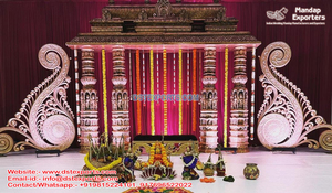 Gujarati Boda Triple Polo Recepción Etapa Configuración Boda tradicional Triple Polo Etapa abierta Elegante Boda de madera Mandap abierto - Product Image 4