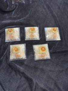 Pirámide de Orgón de Cuarzo Transparente Natural, Generador de Energía de Cristal con Bobina de Cobre para Reiki, Meditación, Sanación de Chakras y Feng Shui - Product Image 5