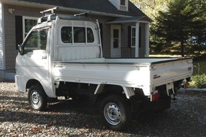 Camión Volquete Usado 4x4 - Product Image 4