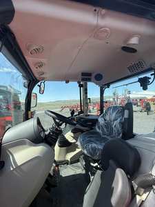 Tracteur Massey Ferguson 2024 4WD 5711 Machine polyvalente efficace et robuste avec moteur central et composants de boîte de vitesses - Product Image 6