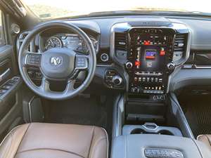 Power Wagon 2500 2021, Edición 75 Aniversario, 4x4, Motor V8 de 6.4 Litros - Product Image 2