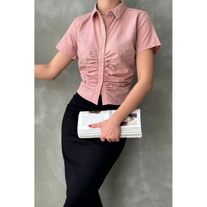Blusa de Polialgodón con Escote Fruncido y Detalle de Volantes en Color Rosa Polvo para Mujer, Marca Topshow, Ideal para Uso Diario Informal - Product Image 1