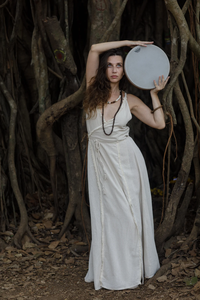 Robe portefeuille 'Liya' de-déesse blanche frange coton Boho Chique Style longue robe Maxi - Product Image 3