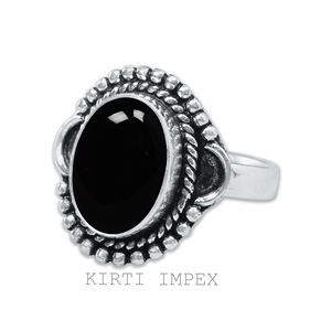 เครื่องประดับที่มีสไตล์แหวนพลอยสีดำนิลแท้ทรงวงรีทำด้วยมือแหวนเงินแท้925แข็งสำหรับผู้หญิง - Product Image 2