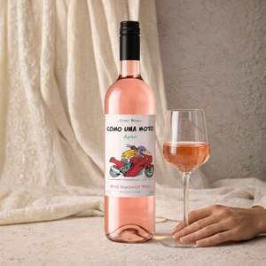 Como Una Moto - Vino Rosado Semidulce 100% Tempranillo 11% ABV Vino Rosado Español 750ml - Product Image 3