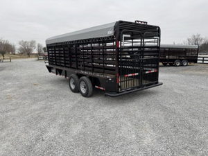 Remolque para Ganado de Alta Calidad y Confortable, Usado, 7x20, 30 pies, 3 Niveles, Estándar Austriaco, para Transporte de Caballos, en Venta - Product Image 4