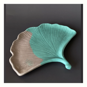 Plateau à feuilles luxueux plateau en aluminium fait à la main pour banquet à manger vitrine artistique décoration d'événement festif plateaux contemporains - Product Image 6