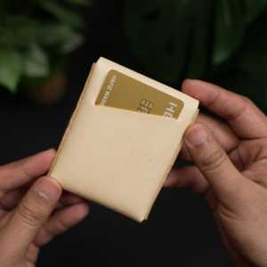 WF Leathercraft No. Portefeuille pour cartes tout-en-un 101, cuir de vache végétal naturel et noir, fin, 1015 cartes, garantie 5 ans, unisexe - Product Image 3