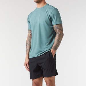 Ensemble deux pièces d'été décontracté pour hommes-Short de survêtement respirant et t-shirt avec logo personnalisé-Vente en gros - Product Image 1