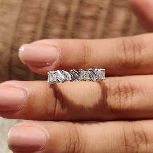 Bague de fiançailles et alliance classique en moissanite taille marquise et baguette, diamant alternant, 3/4 éternité, anniversaire et fête - Product Image 1