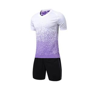 Tenue de football pour enfants de la meilleure qualité, design personnalisé, respirante, 100% polyester, vêtements d'entraînement et de sport - Product Image 2