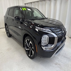 Mitsubishi Outlander PHEV SE 2024 Usado en Excelentes Condiciones - Product Image 1