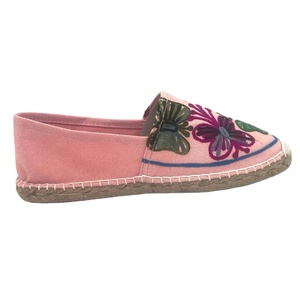 2023 dernière mode espadrille légère avec belle fleur conception point de main broderie plat supérieur toile - Product Image 1