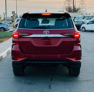 SUV Usado 2022, Versión Facelift, Equipamiento Completo, Motor Diésel 4.1-6L, Automático, I-Force Max Premium Turbo R20, Asientos de Cuero Oscuro, Euro V - Product Image 2