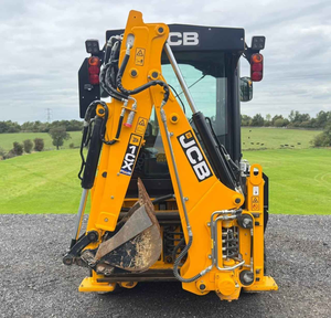 รถตักล้อยาง JCB 1CX ขนาดกะทัดรัด ขับเคลื่อน 4 ล้อ พร้อมหัวตักด้านหน้าและหัวขุดด้านหลัง - Product Image 4