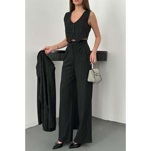 Traje de Chaqueta y Pantalón con Rayas Negras - Negro - Product Image 4