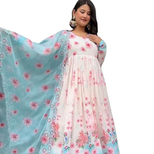 Vestido especial indio y pakistaní para novia para cenas y cumpleaños Viscosa Salwar bordado Maid Thread Número de modelo Fancy - Product Image 1