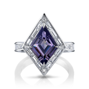 Elegante Anillo de Amatista y Diamantes con Corte Princesa, Joyería Premium de Oro Blanco de 14K - Product Image 1