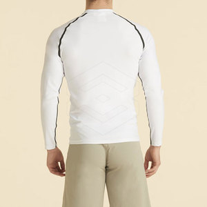 Rashguard pour homme en polyester et élasthanne respirant 2025 - Design personnalisable, haut de qualité, manches longues - Product Image 3