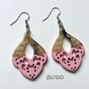 Pendientes de cuerno de Búfalo en forma de lágrima Vintage hechos a mano de Vietnam medio laca carmesí personalizado al por mayor accesorio de moda regalo - Product Image 1
