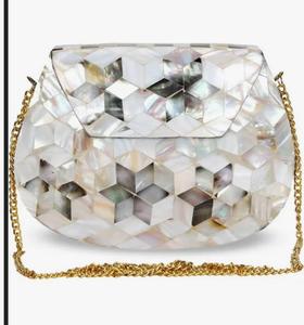 Embrayages de MOP en métal de créateur pour sacs à main Sac de fête et de mariage en laiton à la mode avec décoration de perles et motif de pierre - Product Image 4