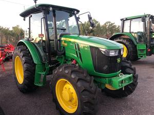 Tractor Agrícola John Deere de 95 CV con Cabina en Buen Estado de Funcionamiento - Product Image 5