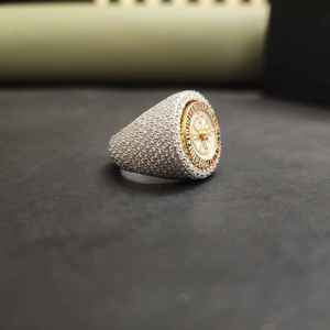 Bague de fiançailles unisexe tendance en moissanite de créateur, style roulette, en acier inoxydable avec bande principale en argent sterling 925, certifiée IGI DOPE - Product Image 4