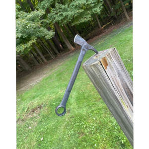 Hacha de ciervo de montañero hecha a mano coleccionable, hacha de campamento forjada con carbono con agujero en forma de corazón, el mejor hacha de regalo - Product Image 5